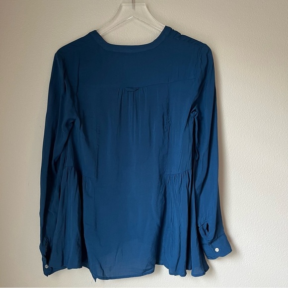 Anthropologie Maeve Blue Laiken Henley Front Pocket Blouse Size 2 - Picture 5 of 7